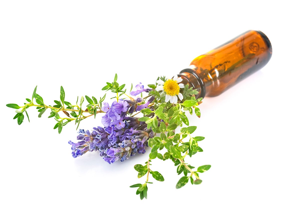 Comment l’aromathérapie et les huiles essentielles peuvent-elles vous aider à rendre votre salle de bains plus agréable ?