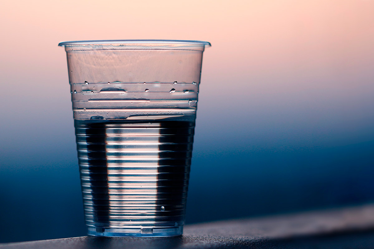 boire un verre d’ eau n’est plus si simple avec Parkinson